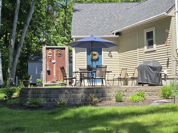 25 Wintergreen Drive, Gorham, ME 04038