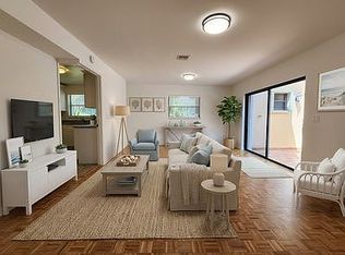 117 N Lakeside Dr APT B, Lake Worth Beach, FL 33460