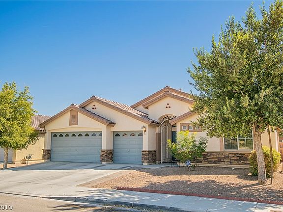 2nd image of 105 Verde Way