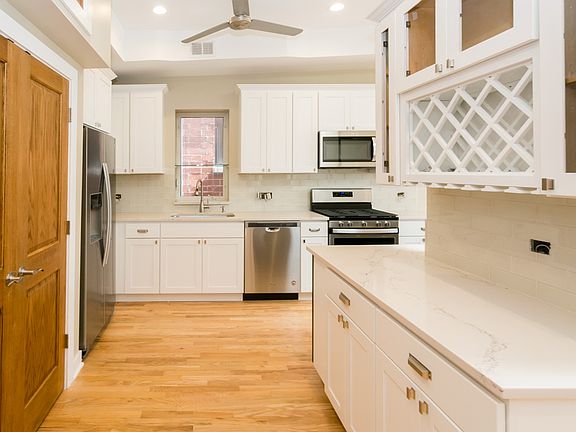 4th image of 1637 N Clybourn Ave APT 3F