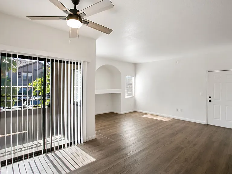 8250 N Grand Canyon Dr #1100 — Photo 8