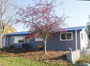 14 Sunset Dr, Montello, WI 53949