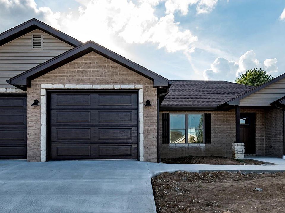 1st image of 303 Ash Park Dr