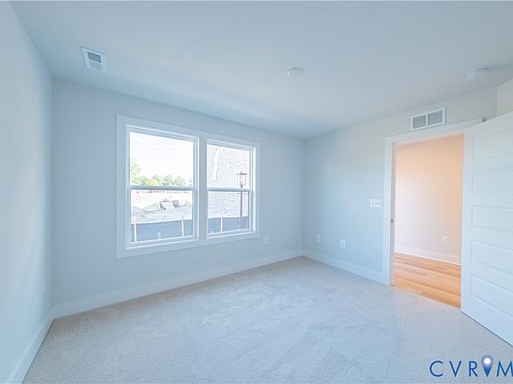 4th image of 10195 Blue Wing Ln