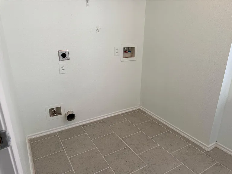 2610 Skyview Shadows Ct — Photo 26