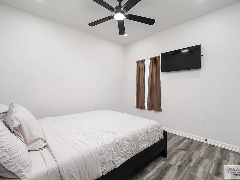 3569 Hidalgo St — Photo 12