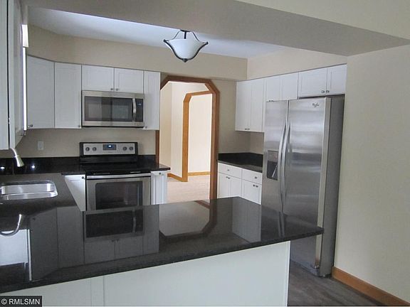 4th image of 2357 Mamie Ave E
