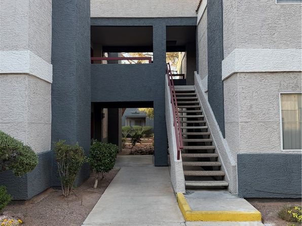 8600 W Charleston Blvd APT 1058, Las Vegas, NV 89117