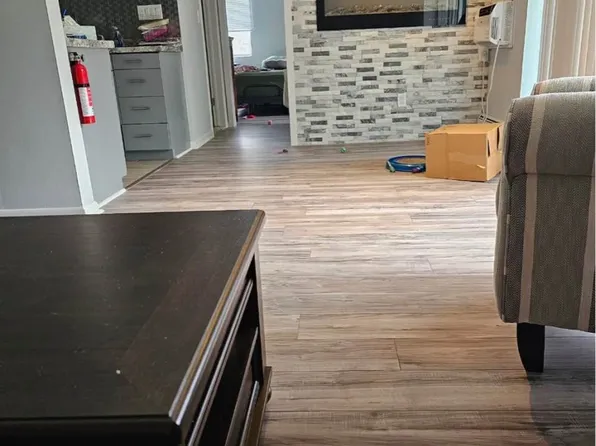 375 N Liberty St APT 1, Belleville, MI 48111