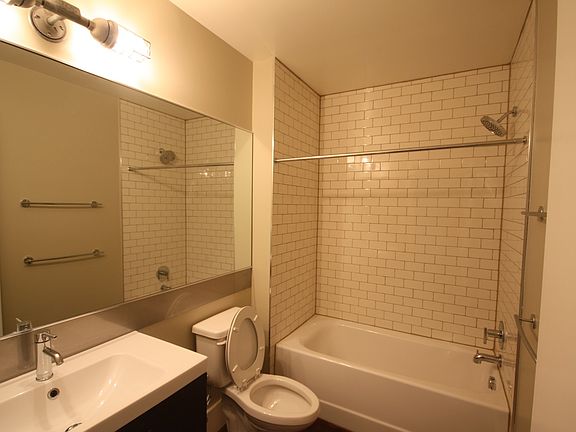 5th image of 1700 Valley Ave APT 107