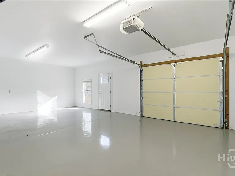 375 Pine Needle Dr — Photo 13