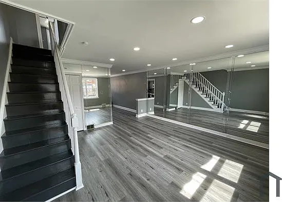 2545 S Bellford St — Photo 4