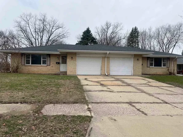 2221 Denver Dr, Rockford, IL 61108