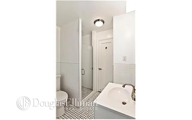 Rented by Douglas Elliman | media 4