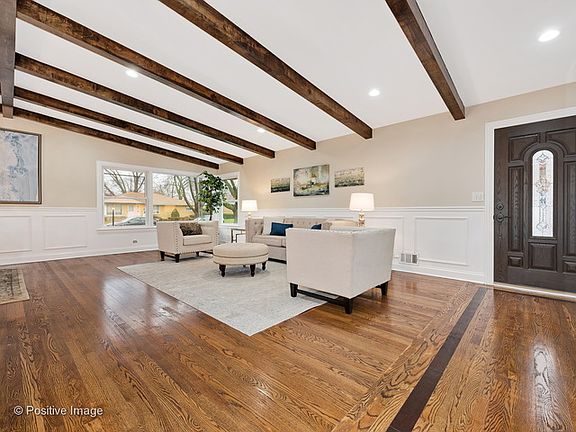 3rd image of 9452 Kolmar Ave