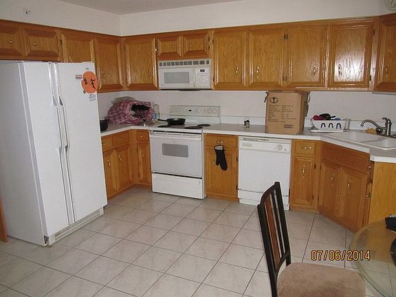 3rd image of 9400 Melvina Ave APT 3NE