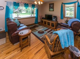 10161 Cottonwood St NW, Coon Rapids, MN 55448