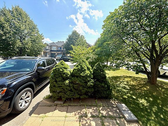 2nd image of 3927 Stardust Dr