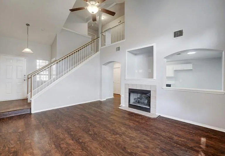 1017 Doras Dr — Photo 6