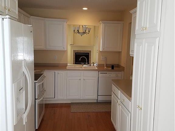 5th image of 60 Rushford Hollow Dr