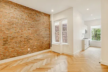 Rented by Akelius Real Estate Management