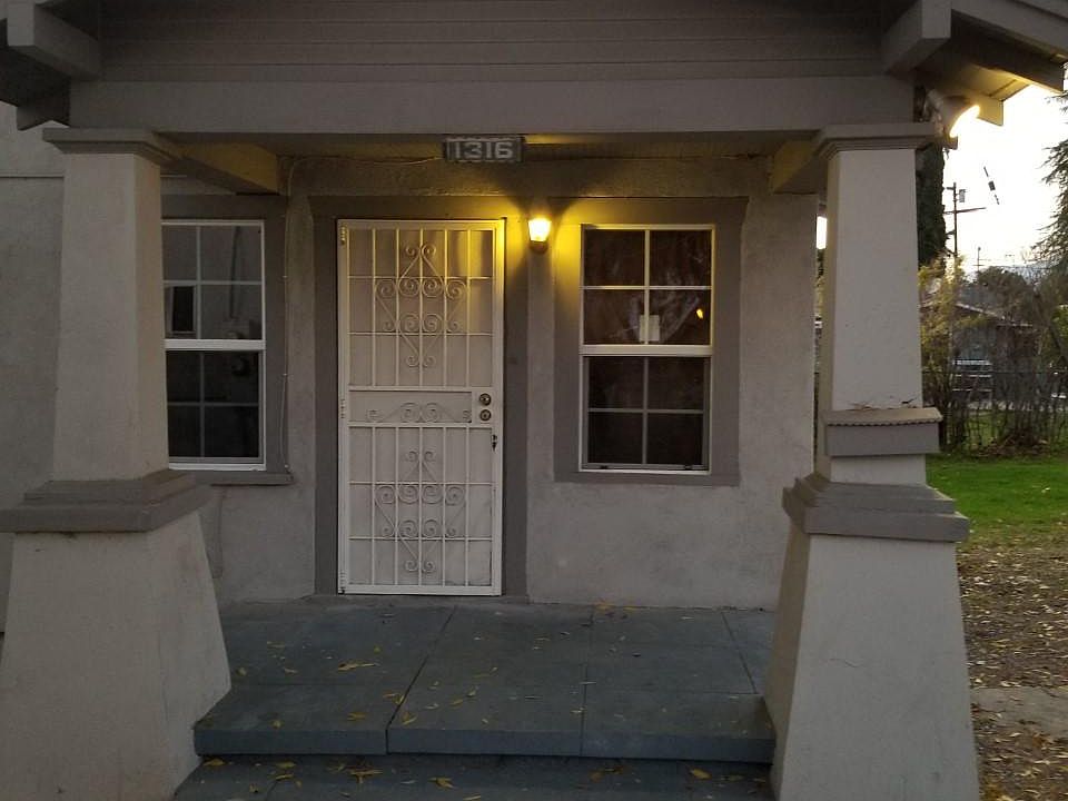 1st image of 1316 N D St