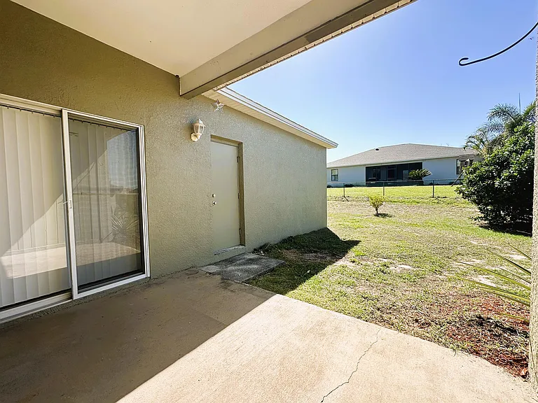 238 Dinner Lake Pl — Photo 21