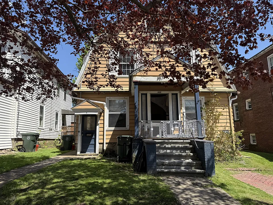 408 Lafayette St #2