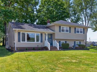 4 Saint Eve Court, Middletown, NY 10940