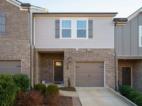 523 Stovall Ln, Columbia, TN 38401