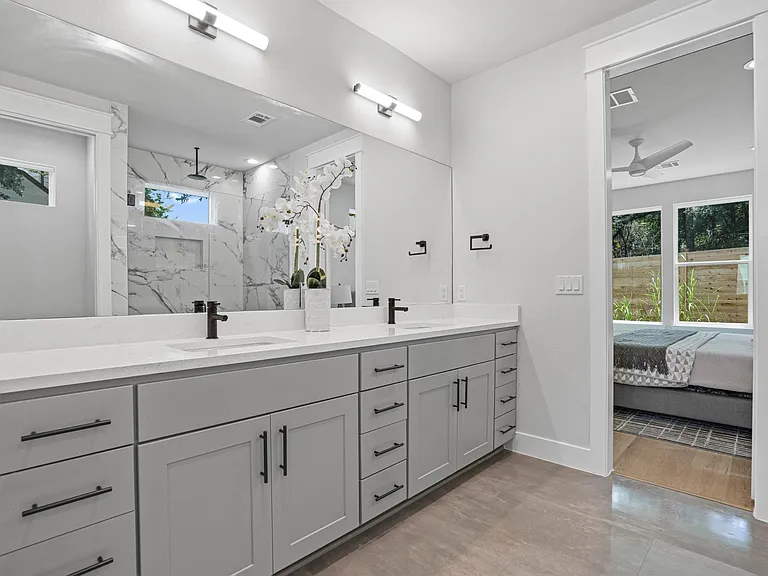6116 Friendswood Dr — Photo 12