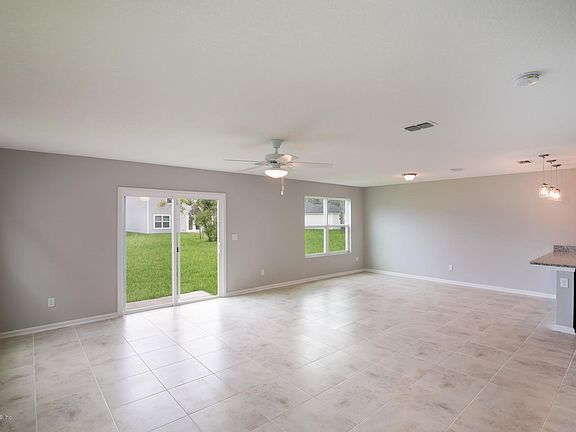 4th image of 8493 Thor St