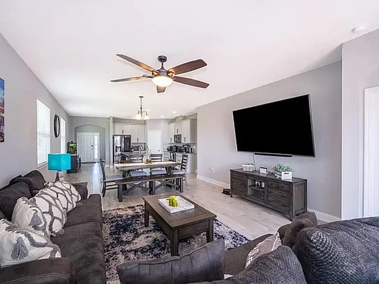 1881 Napoli Dr — Photo 9