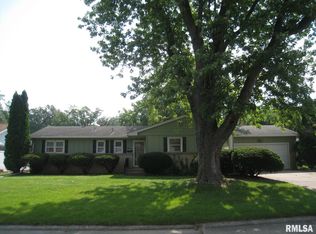 3638 8th St, East Moline, IL 61244