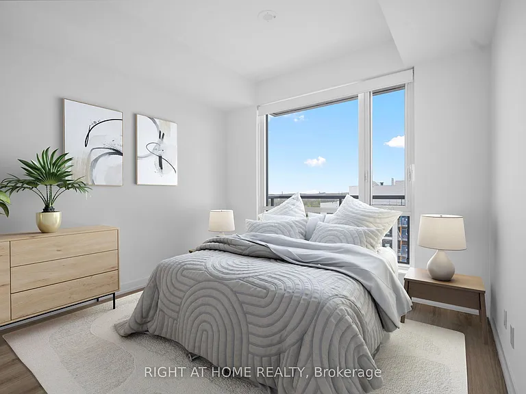 7950 Bathurst St #1424 — Photo 12