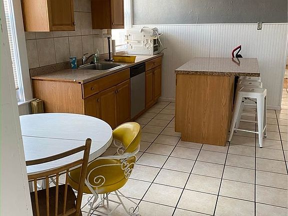 4th image of 2022 Murray Hill Rd #1