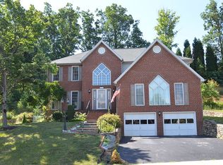 2162 Stone Mill Dr, Salem, VA 24153