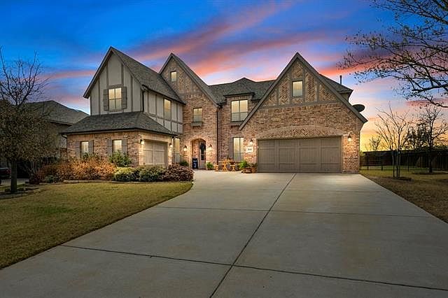 1st image of 3800 Dogwood Dr