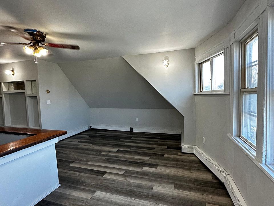 1st image of 29 E Cottage St Floor 1
