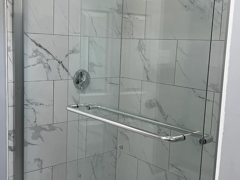 185 Suffolk Ave #2 — Photo 8