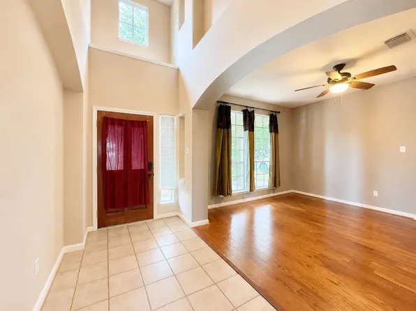8418 Manassas Ln, Houston, TX 77083