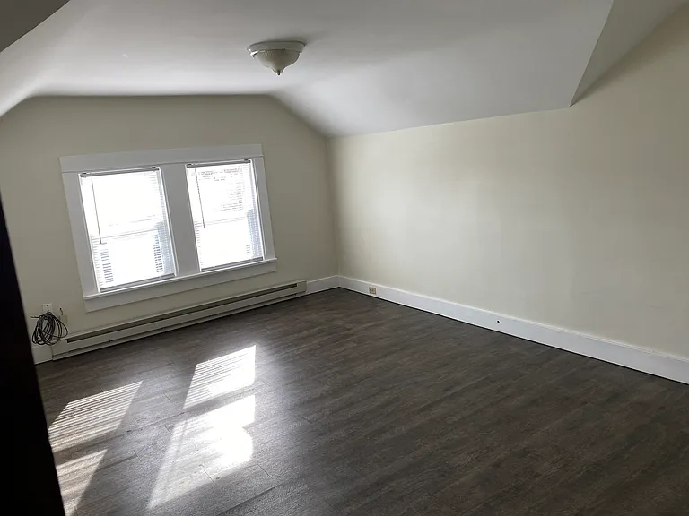 117 N State St #D — Photo 7