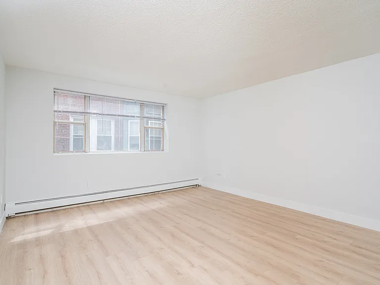 162 Summer St #11D — Photo 4