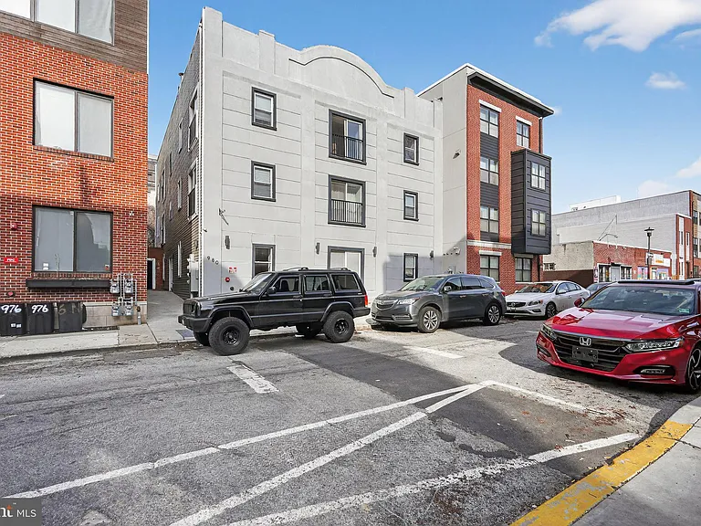980 N Marshall St #1 — Photo 17