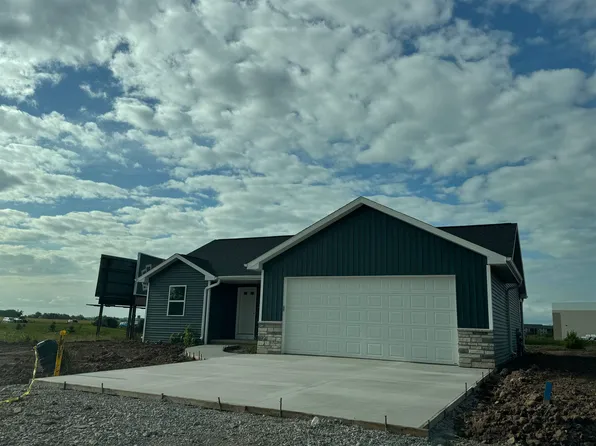 801 Setter Dr, Kaukauna, WI 54130