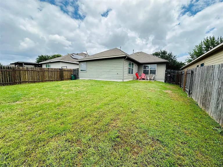 7521 Cedar Edge Dr — Photo 20