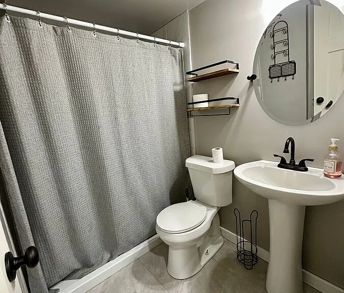6716 N Euclid Ave — Photo 4