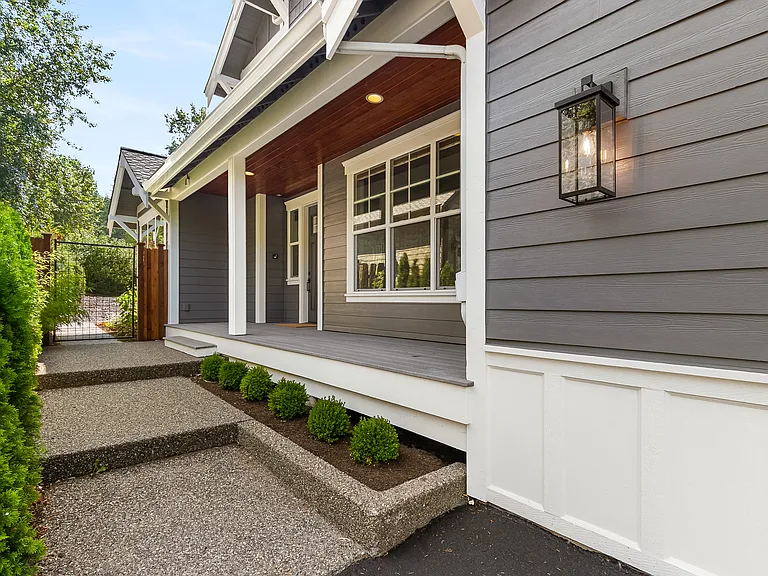 1007 Brookings Pl — Photo 2