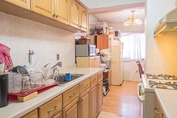 Sold by East Coast Realtors Inc. | media 11