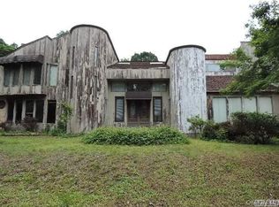 123 Centre Island Rd, Oyster Bay, NY 11771